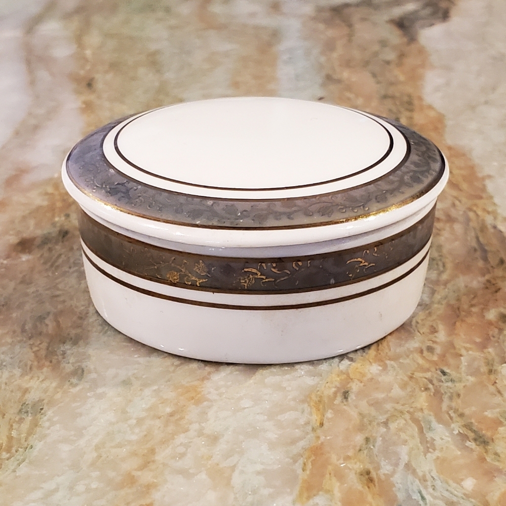 Vintage Porcelain Trinket Box